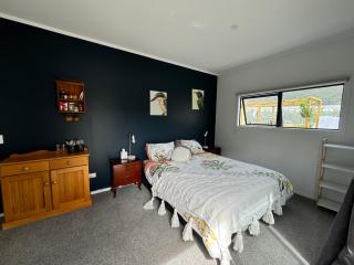 Boujee Barn Stay on Cromwell Cherry Orchard - Cromwell - 0