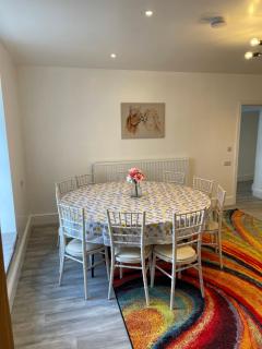 Faerdre Manor Large Holiday Home - 4