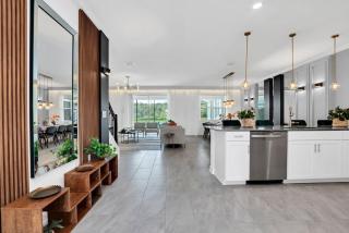 Brand New Luxury 9BR Villa Pool Spa Game Room - 3