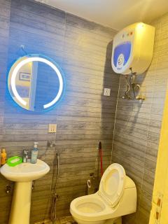 Paradise hotel aparttment - Lahore - 4
