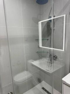 in the very center of the city modern comfortable apartment near Arbat Mega park - Almaty - 3