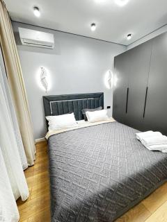 in the very center of the city modern comfortable apartment near Arbat Mega park - Almaty - 2