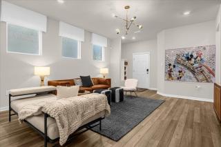 Brand New Model Home 5BR Villa Next to Clubhouse - 4