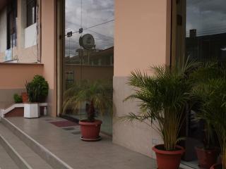 Parking Hotel 4 Rios - Cuenca - 5
