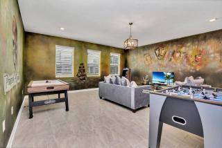 Brand New Storey Lake 8BR Villa with Lake View - 5