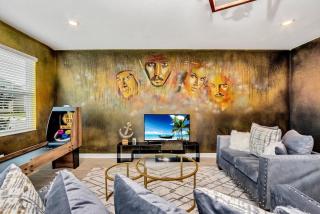 Brand New Storey Lake 8BR Villa with Lake View - 2