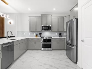 Brand New Storey Lake 9BR Villa Summer Kitchen - 3