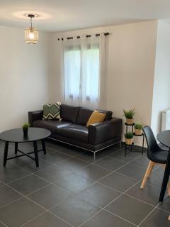 5mn Crolles Chambre au calme parking gratuit - belle cuisine partagée - Froges - 2