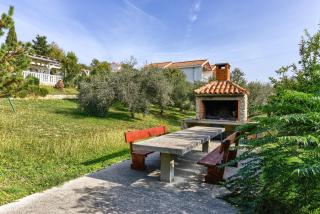 Wohnung für 5 Personen mit Pool - Ražanac - 3