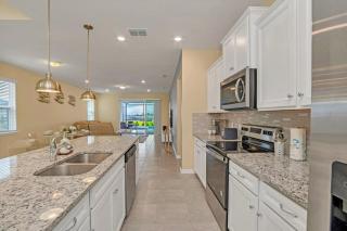 1681KL Weekly Stay 6Br Fireworks View - 5