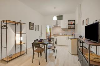 Ravanas 314 Bari Near Station - Happy Rentals - Bari - 9