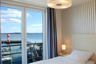 Apartment 24, Pier 24, Blickrichtung offene SeeBinnenhafen Nord - Eckernförde - 2