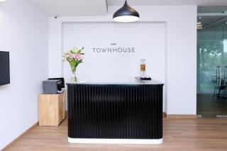 Townhouse Kaushambi Metro Ghaziabad - Ghaziabad - 5