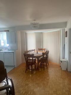 Family-Friendly in Quiet Laval Neighborhood - 1