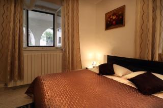 Guest House Franko - Bale - 2