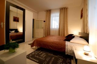 Guest House Franko - Bale - 4