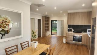 Spacious 5 Bedroom 3 Bath Three Sisters Getaway - Katoomba - 5