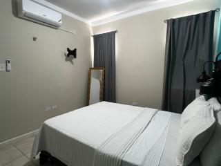 Luxe City Haven at Silverbrook - Pembroke Hall - 9