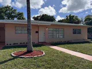 Louzia - North Miami Beach - 3