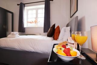4 BR - 3 Baths - Long Stays - NEC - HS2 - BHX - JLR - Marston Green - 1