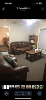 Semi-private half house with games room & jacuzzi in Maiden Gully, Bendigo - Bendigo - 4