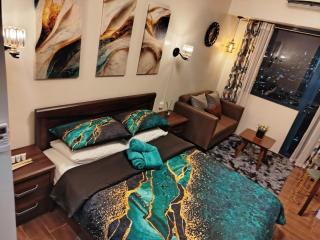 Modern-Studio with Balcony Stunning View - Manila - 7