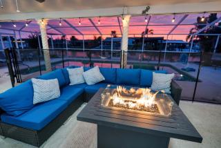 Private Dock Heated Pool Hot Tub Game Room Fun - Apollo Beach - 9