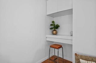 Elegant Hamilton East Home Near Gardens and Cafes - 2