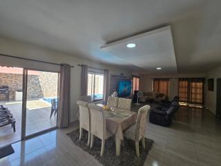 Casa con piscina cerca al aeropuerto - Malambo - 2