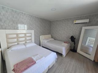 Casa con piscina cerca al aeropuerto - Malambo - 8