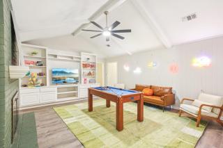 TX A&M! TAMU! Pet Friendly! 7 Beds, King & Queen! Billiards! Fire Pit Oasis! - College Station - 3