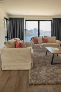 1Queenstown - Stunning Lake and Mountain Views - Queenstown - 4