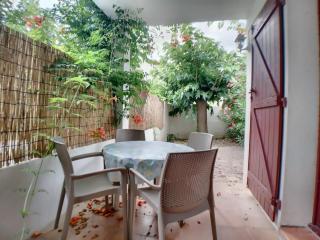 Appartement RDC pour 4 pers avec cour et parking proche mer - FR-1-475-196 - Saintes-Maries-de-la-Mer - 4