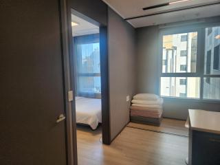 Brand New Residence with Family - Busan - 8