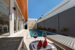 Villa phuket by the sense - Rawai Beach - 7