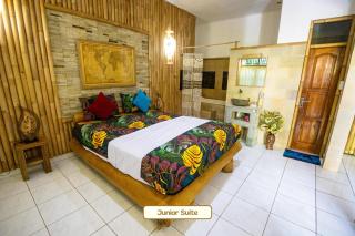 Kaia Lovina Guest House Junior Suite - 6
