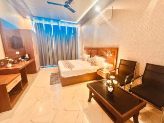Heaven Resort Ayodhya - Ayodhya - 1