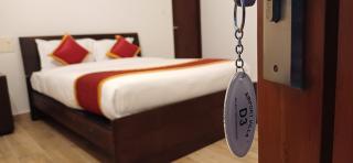 Airport villa - - 4