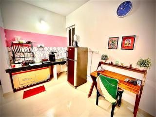 Citi Studio Apt-306-Service Apartment-Sinhgad Road-OTT-Kitchen-Parking - Pune - 3