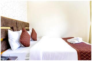 PREMIUM HOTEL VARANASI G -P R Near Temple - Dashashwamedh Ghat - fully Air Conditioned hotel at Prime Location - Hygiene & Spacious Room - BEST HOTEL IN VARANASI - - 6