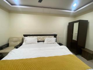 Hotel Dev Krishna - - 2