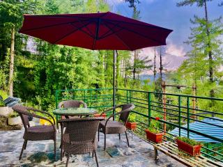 Aachman Nature Valley Resort Mashobra BY NAINA STAYCATION- Private Parking - Balcony and valley view Rooms - 1