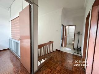 Kempas Family Suites Homestay - 8