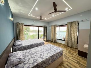 Suites by the Glasswater homestay - Kalyānpur - 8