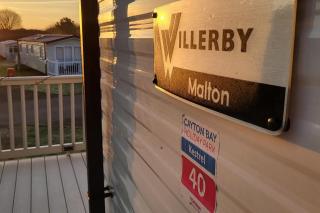Cayton Bay Holiday Park private caravan Kestrel40 - 3