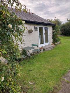 Apartment in the village of Moelfre - 0