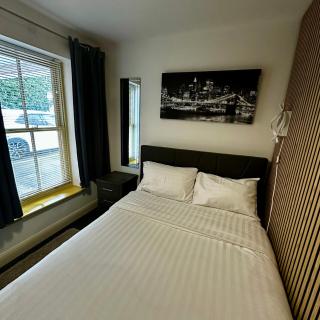 2 Bedroom Flat Ground Floor Town Centre Colchester - Colchester - 9
