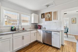 Charming Bungalow in McKinney – Walk to Downtown bungalow - McKinney - 6