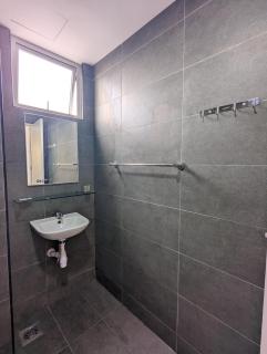 Shines GuestHouse 1Br Hi-Privacy Condo - Kampong Telok Jawa - 5