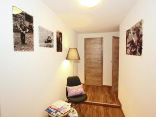 Spacious Holiday Home near Ski Area in Kaltenbach - Kaltenbach - 3